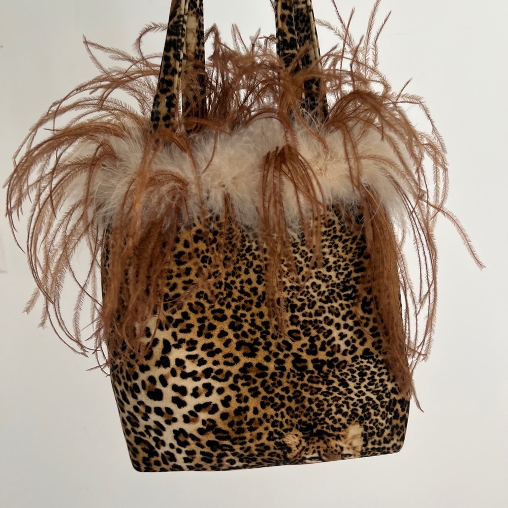 Vintage Leopard print shoulder bag with feather detail